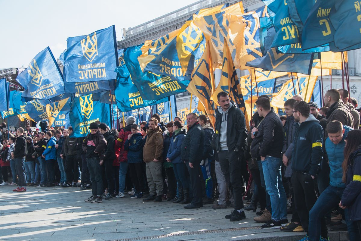 Среди участников акции было много молодых парней и девушек