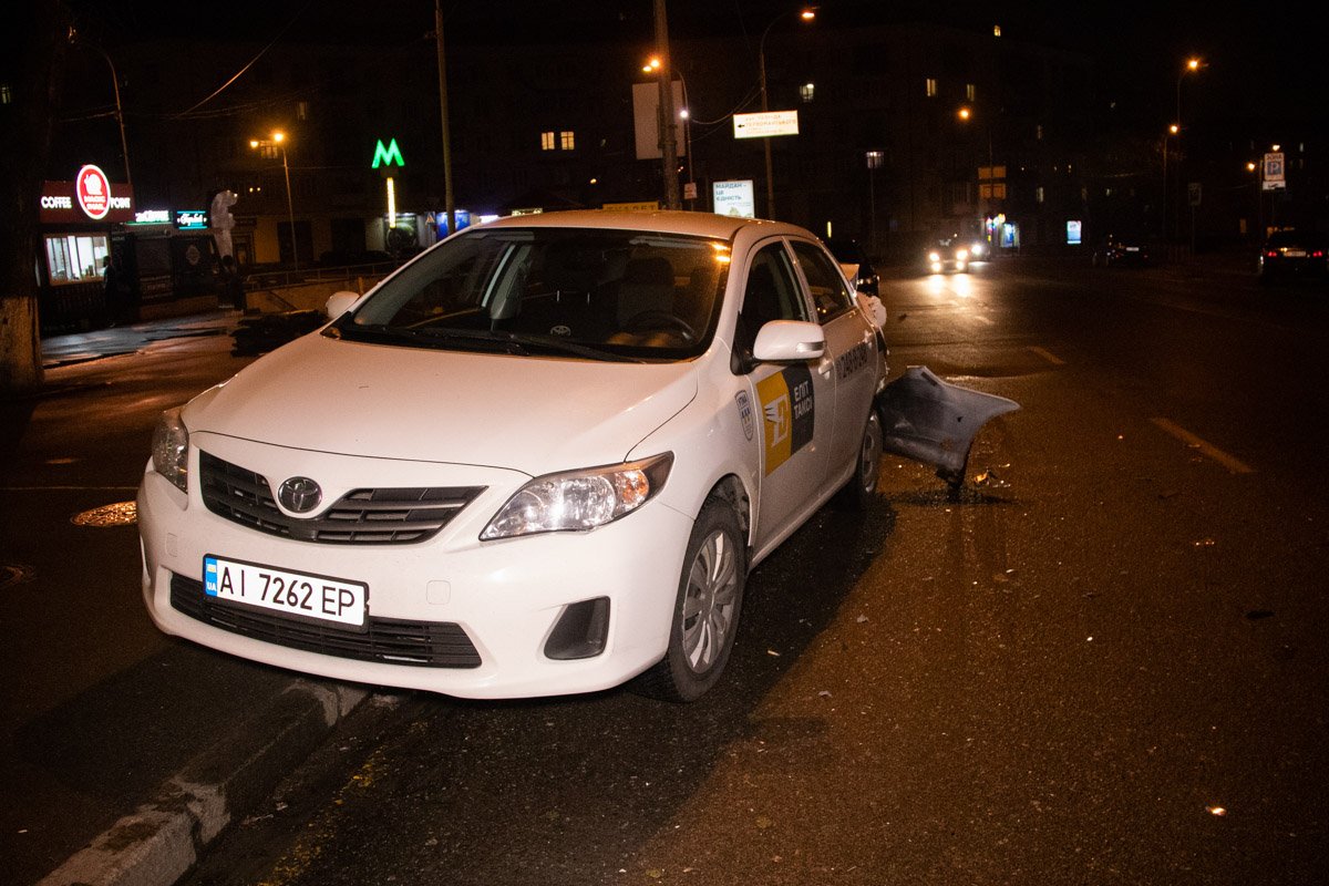 На улице Мечникова произошла серьезная авария с участием автомобилей Opel Astra, Chevrolet Aveo и Toyota Corolla На улице Мечникова произошла серьезная авария с участием автомобилей Opel Astra, Chevrolet Aveo и Toyota Corolla