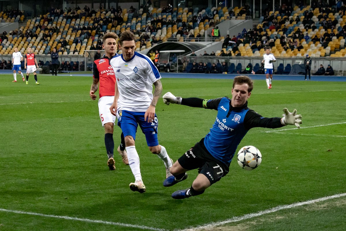 Денис Гармаш впервые сыграл в роли форварда, причем довольно успешно