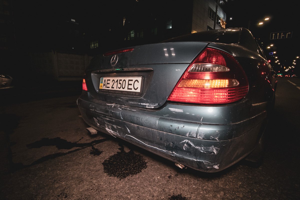 Mercedes отделался незначительными царапинами 