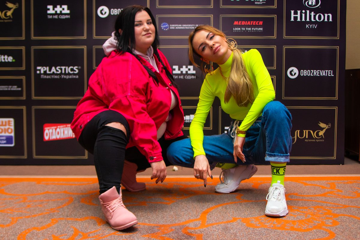 MamaRika также была одной из номинанток на премию за лучший хип-хоп хит