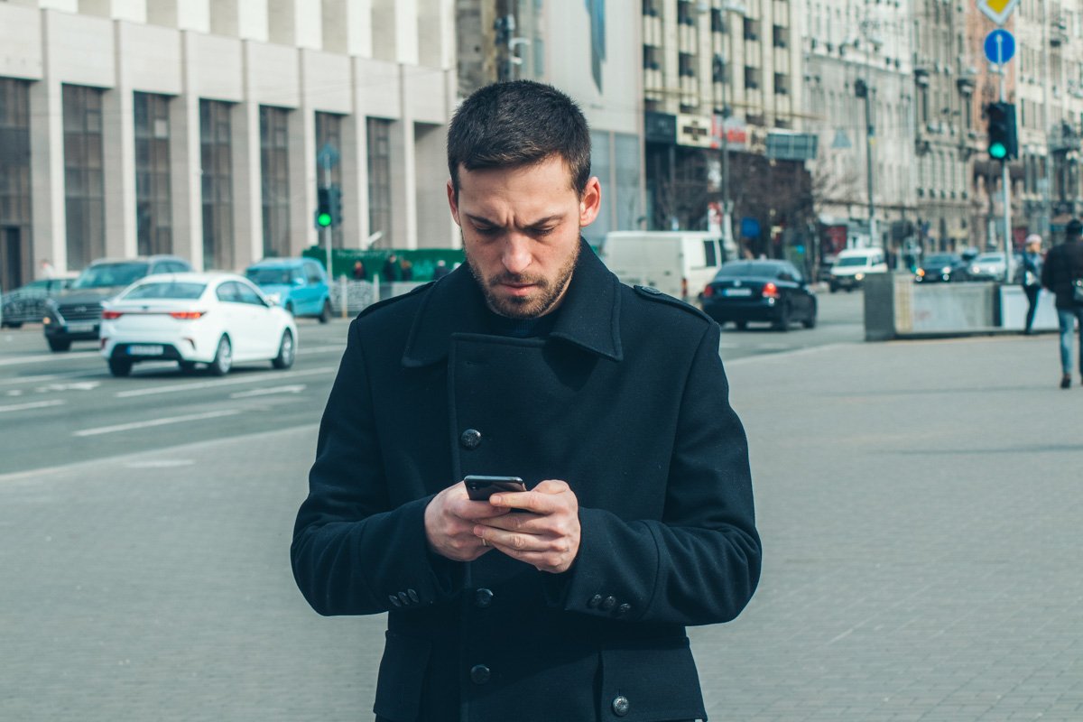 Так и свою судьбу, проходящую мимо, пропустить можно Так и свою судьбу, проходящую мимо, пропустить можно