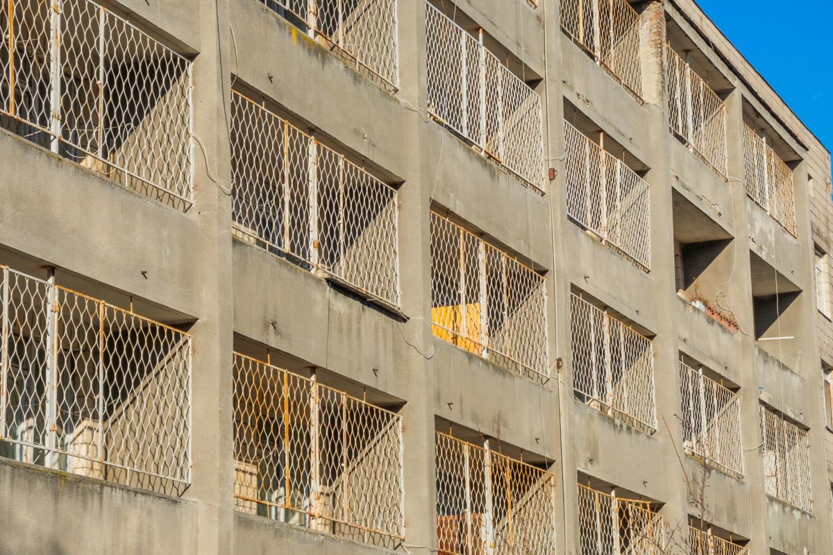 Это стационарное социально-медицинское учреждение для постоянного проживания пожилых людей Это стационарное социально-медицинское учреждение для постоянного проживания пожилых людей