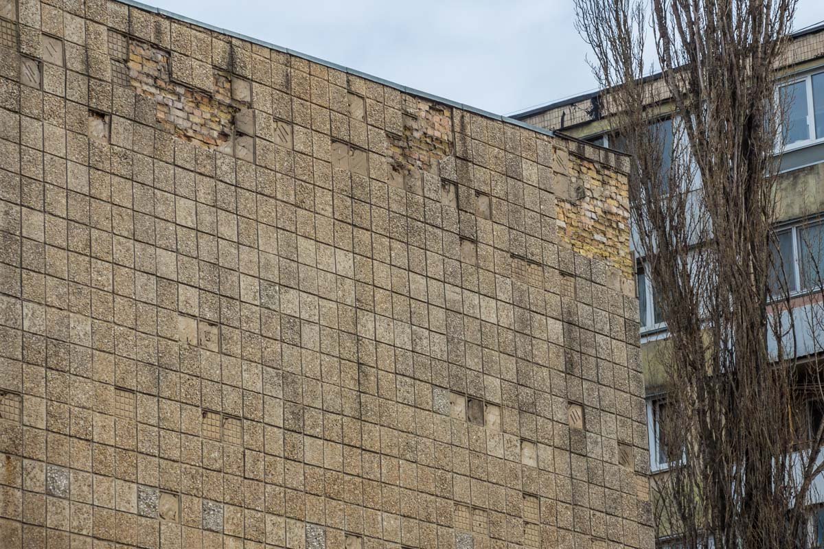 Сейчас здание находится не в лучшем состоянии Сейчас здание находится не в лучшем состоянии