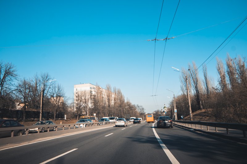 Движение в городе было парализовано