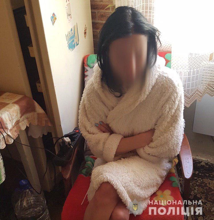 26-летняя женщина, уроженка Винницы, снимала порно со своим 4-летним сыном