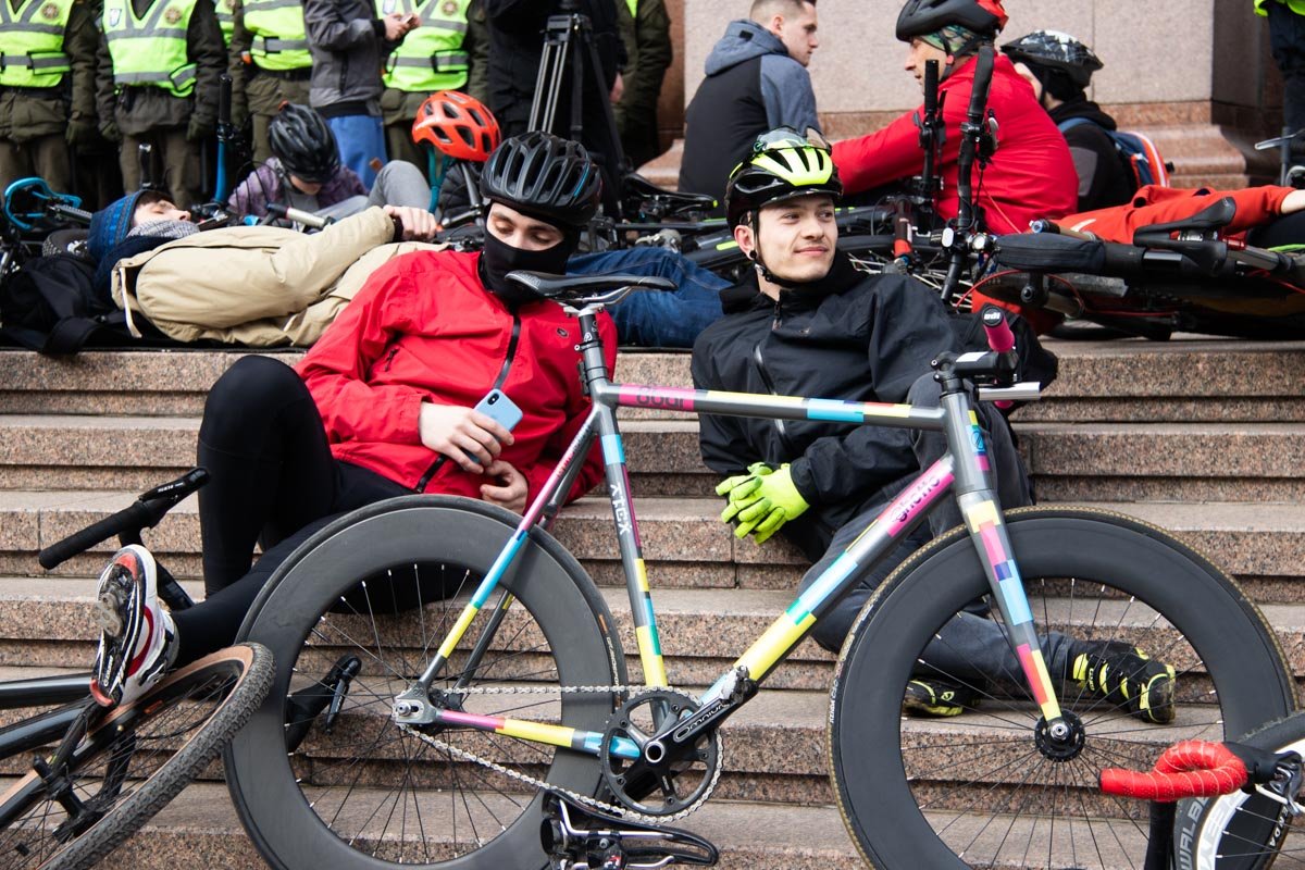 Это была так называемая "лежачая акция" протеста