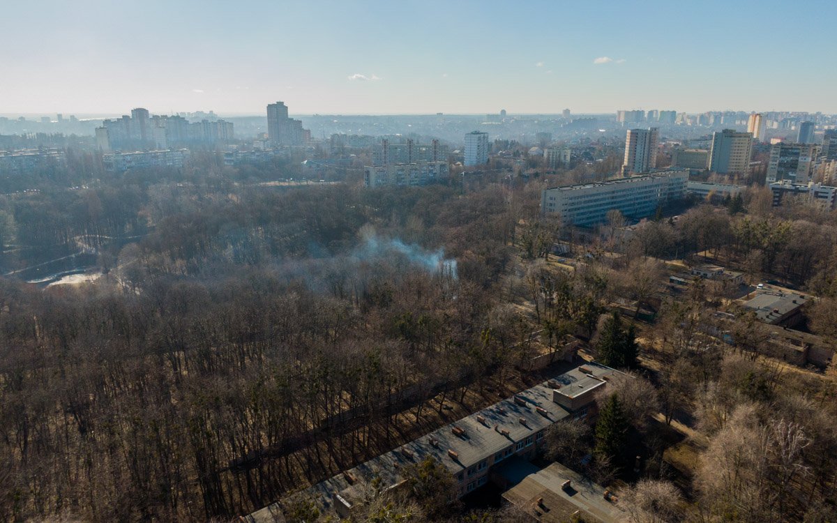 Это отличное место для прогулок а если его еще и облагородить - тогда точно станет любимым у жителей Соломенского района Это отличное место для прогулок а если его еще и облагородить - тогда точно станет любимым у жителей Соломенского района