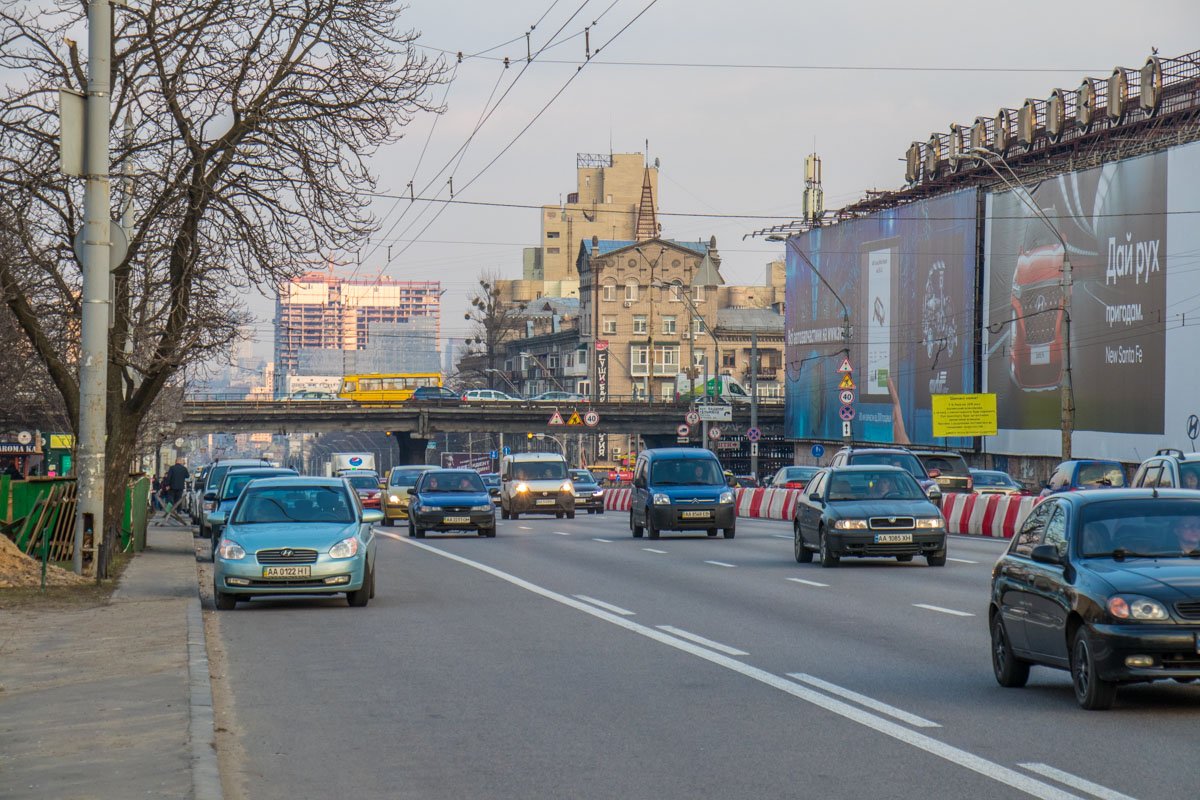 Конечно, до демонтажа моста еще далеко, однако проезд транспорта по нему прекратится именно с началом выходных
