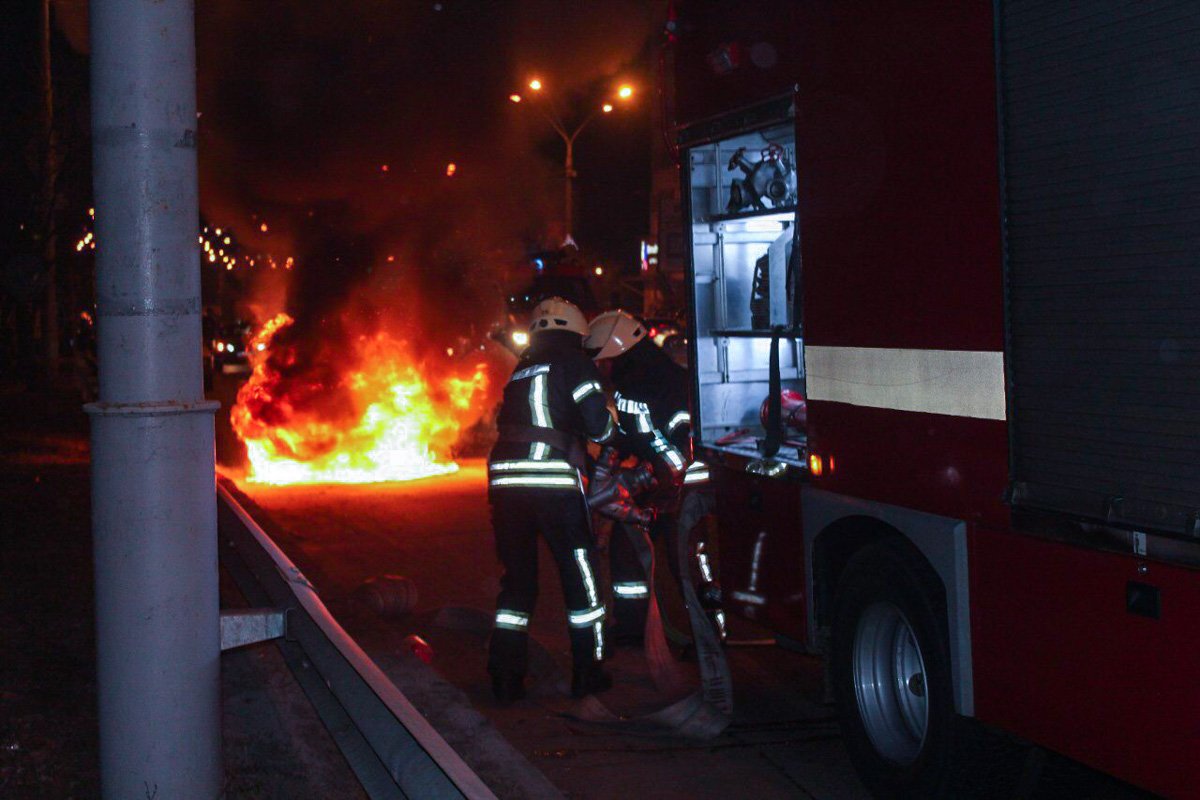 Вызов на линию 101 поступил в 19:43 Вызов на линию 101 поступил в 19:43