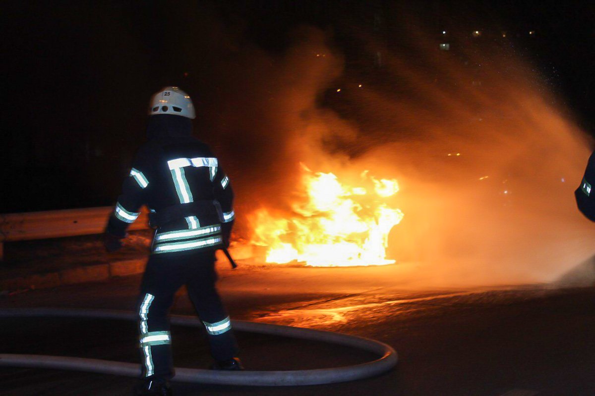 Пожарные локализовали огонь в 19:55, а уже в 20:08 полностью его ликвидировали Пожарные локализовали огонь в 19:55, а уже в 20:08 полностью его ликвидировали
