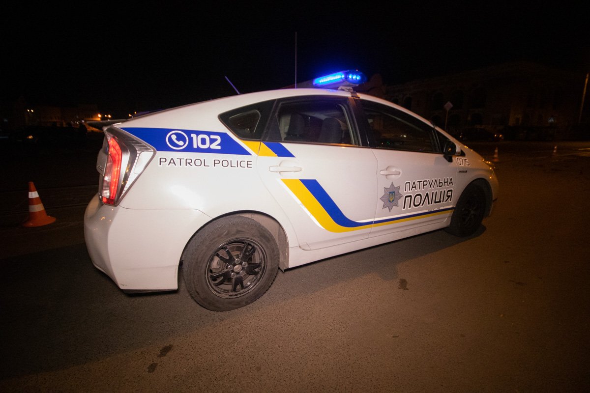 На месте работали сотрудники полиции и медики На месте работали сотрудники полиции и медики