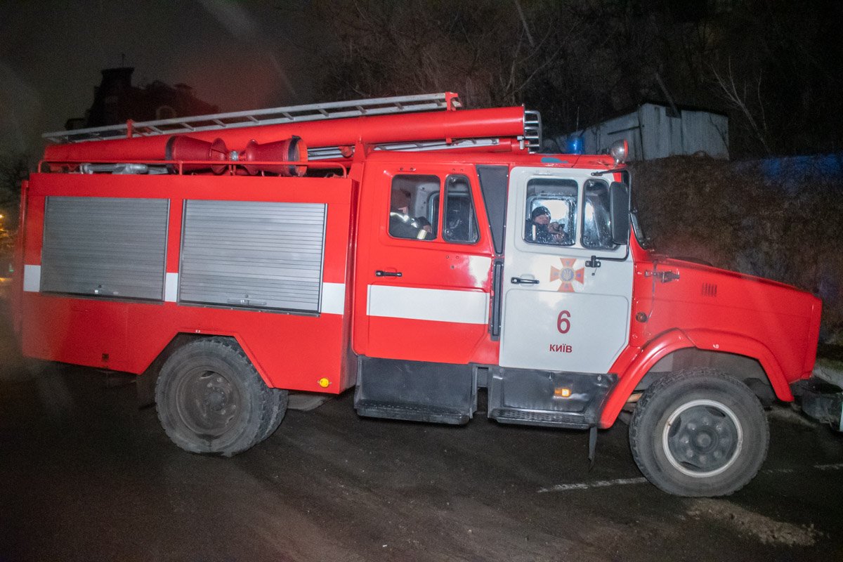 На место прибыли спасатели и патрульные