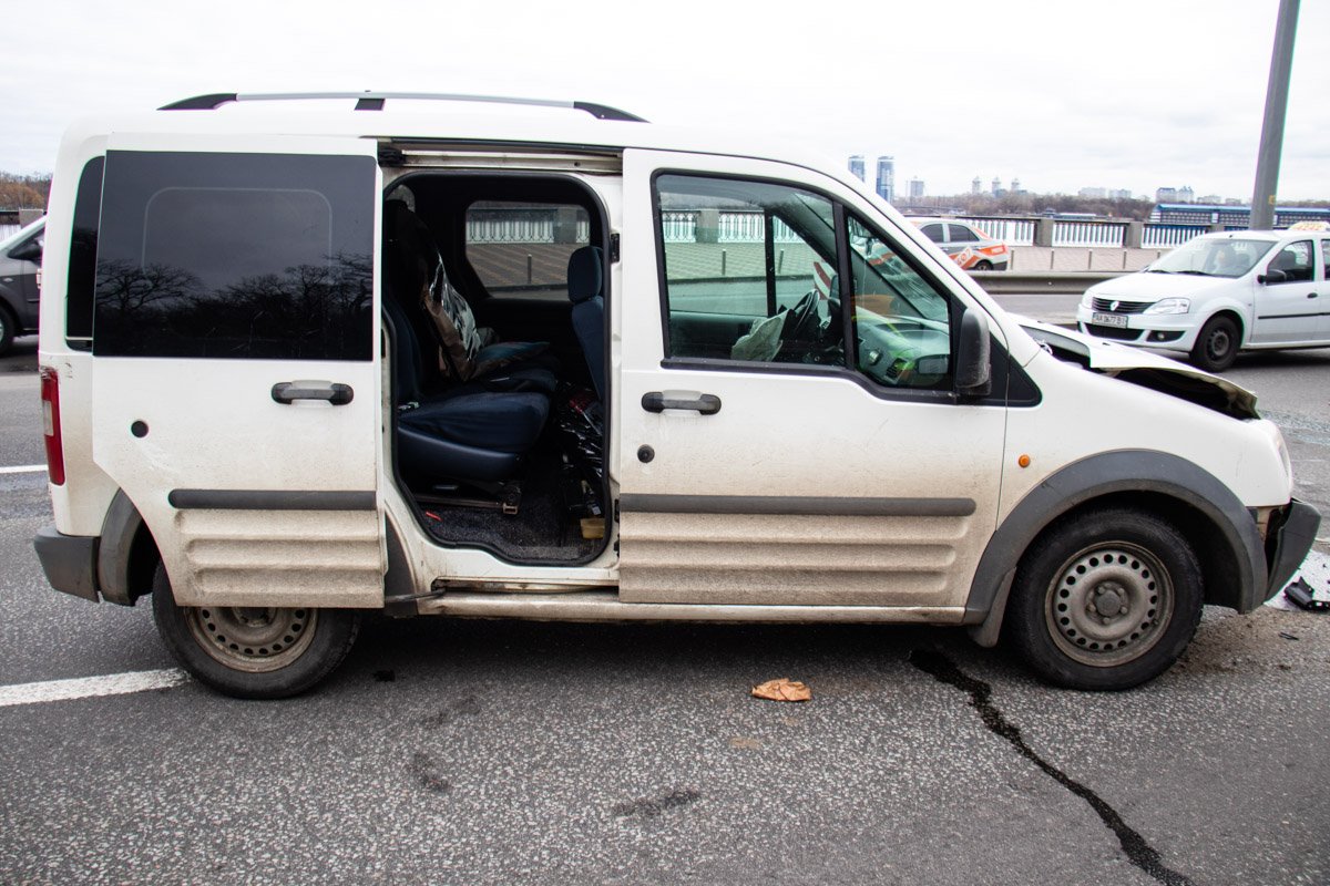 и Ford Transit и Ford Transit