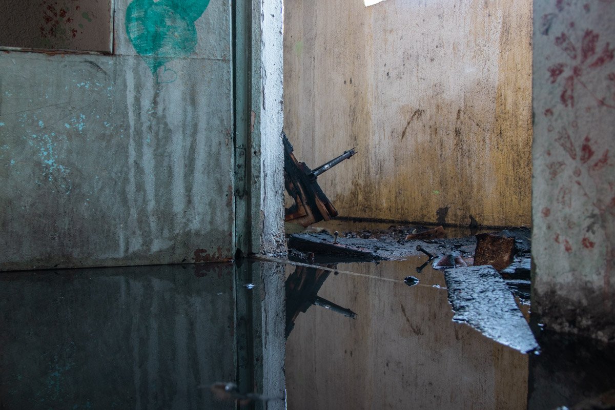 Пожар начался около 16:45