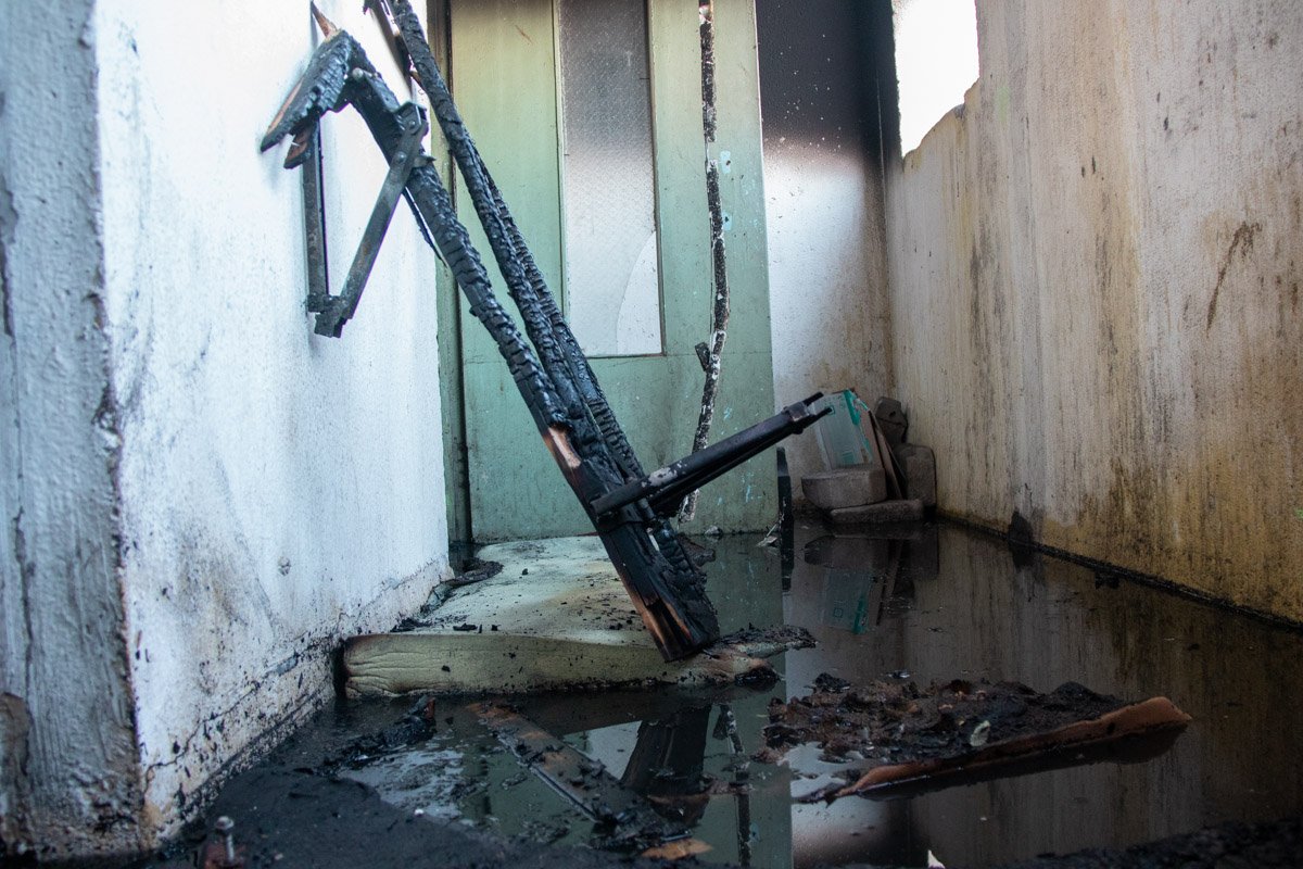 Прибывшим на место происшествия спасателям удалось оперативно ликвидировать возгорание