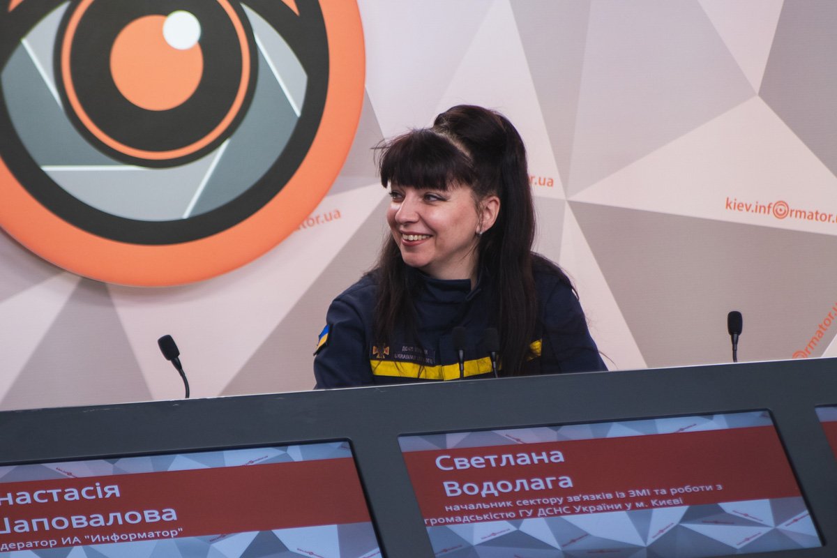 Пресс-офицер столичных спасателей Светлана Водолага пригласила всех молодых родителей посетить специальный мастер-класс по оказанию доврачебной помощи детям