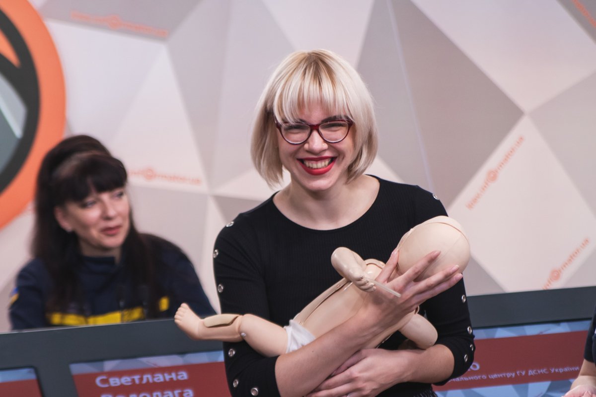 Руководитель нашего пресс-центра Анастасия Шаповалова рада тому, что теперь сможет спасти жизнь ребенку