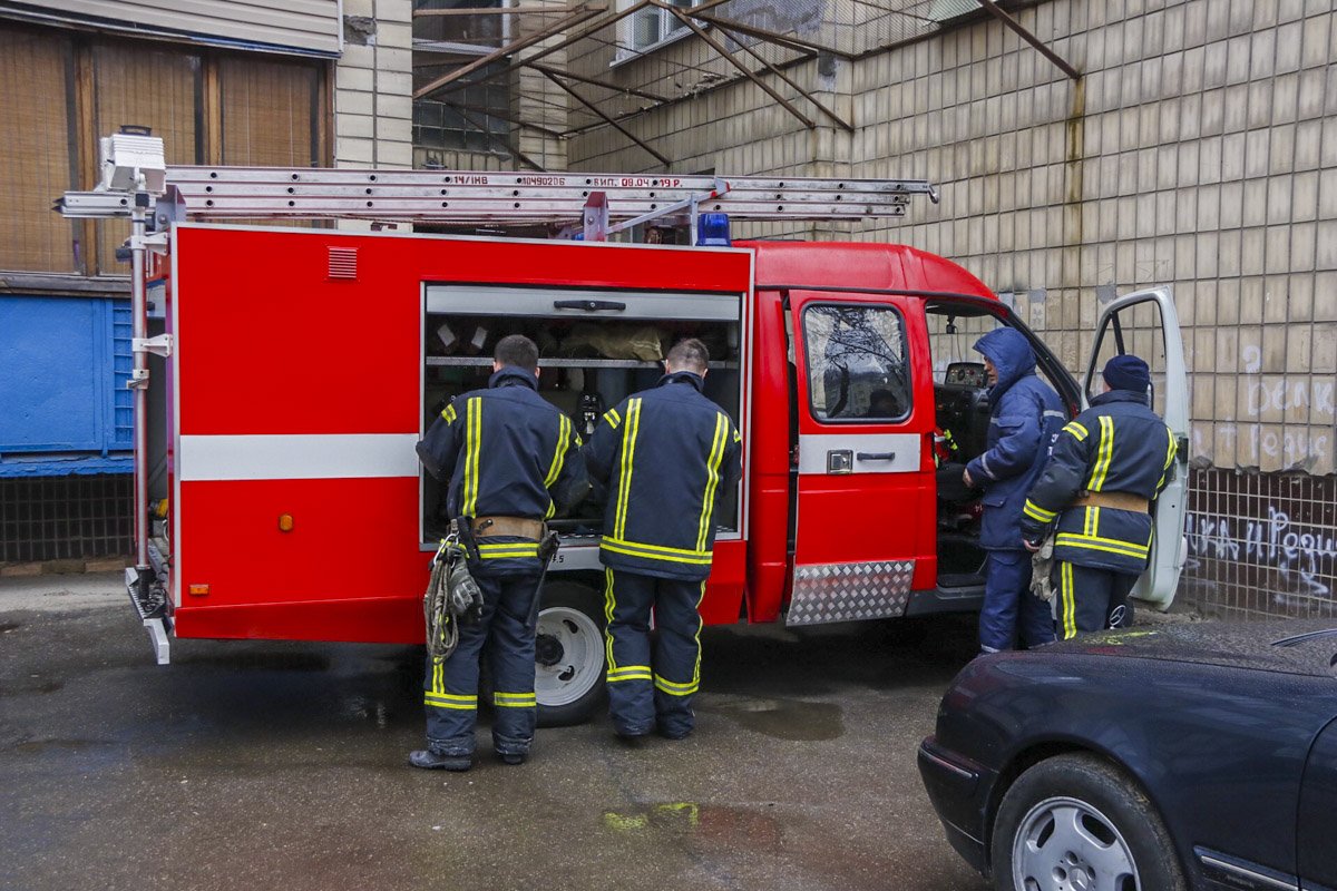 Горели личные вещи на балконе квартиры на 5 этаже Горели личные вещи на балконе квартиры на 5 этаже