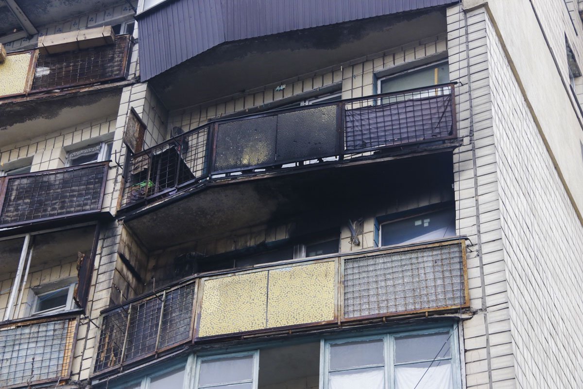 К счастью в результате возгорания никто из жильцов не пострадал К счастью в результате возгорания никто из жильцов не пострадал