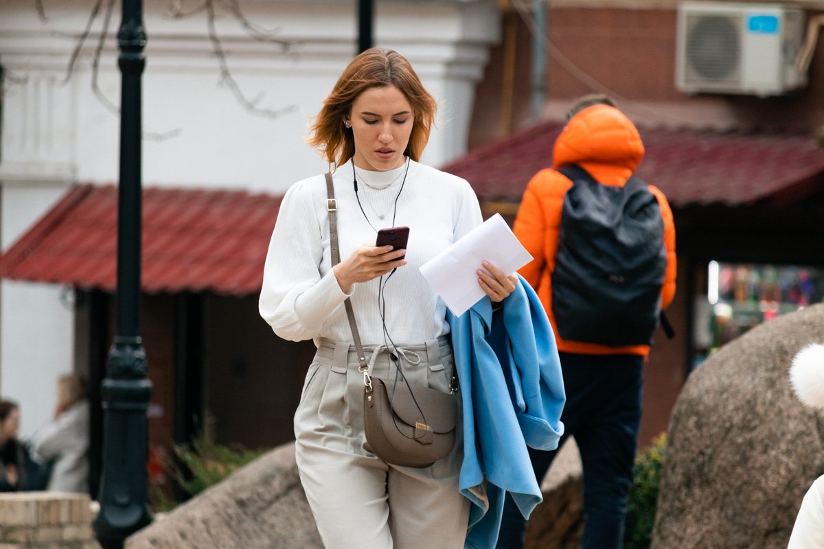 Решать важные рабочие вопросы на ходу - как же мы тебя понимаем! Решать важные рабочие вопросы на ходу - как же мы тебя понимаем!