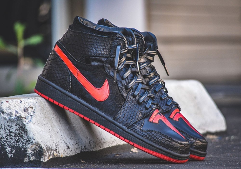 Nike Air Jordan Tesla выглядят следующим образом