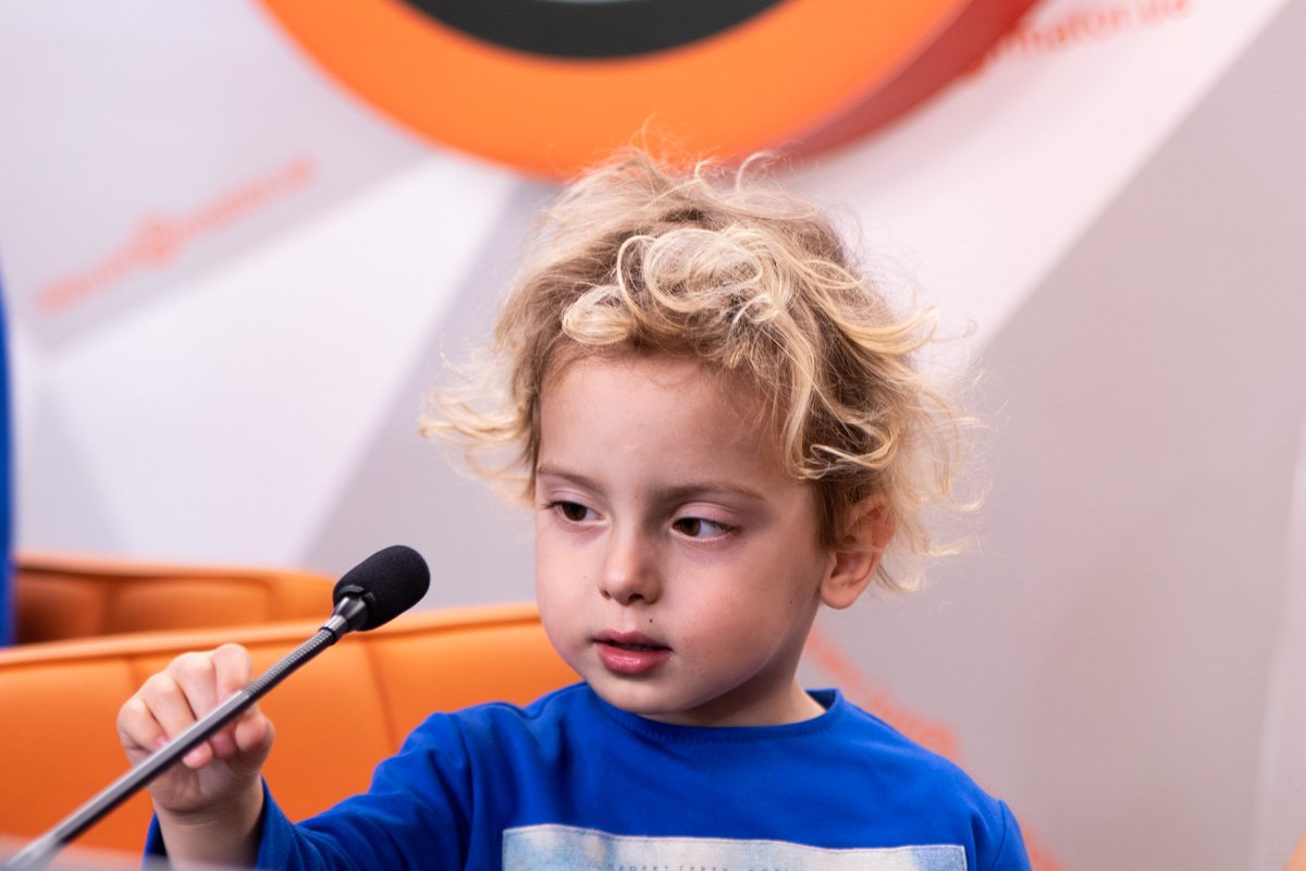 Когда дети приходят в этот мир, нужно им показывать его Когда дети приходят в этот мир, нужно им показывать его