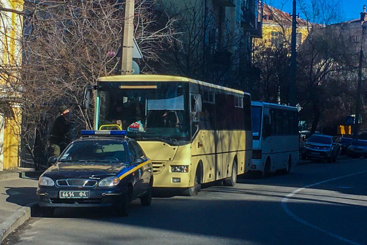 Такой режим работы полиции связан с проведением марша Национальных дружин 