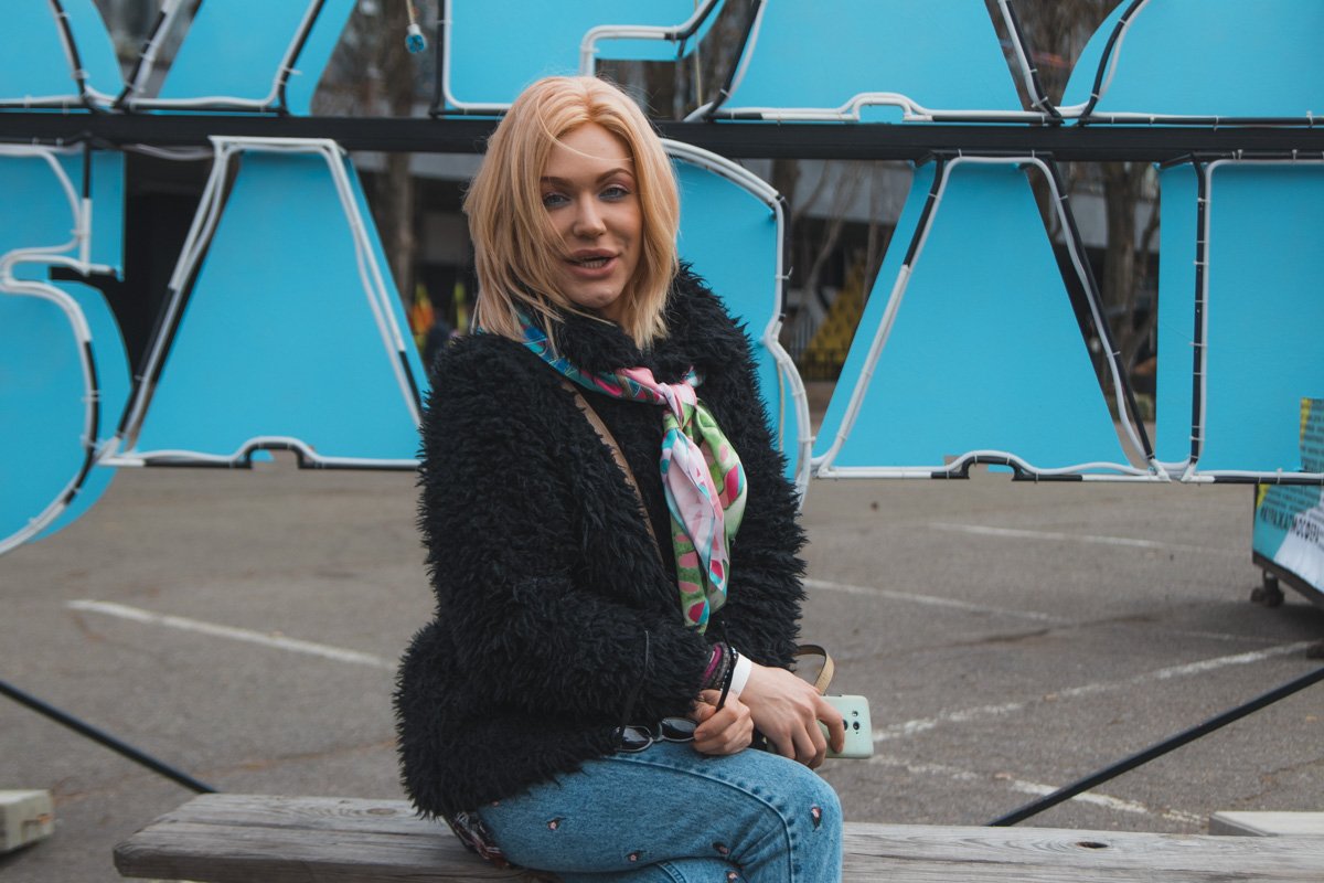 Узнали эту жгучую красотку? Она тоже на Кураже! Узнали эту жгучую красотку? Она тоже на Кураже!