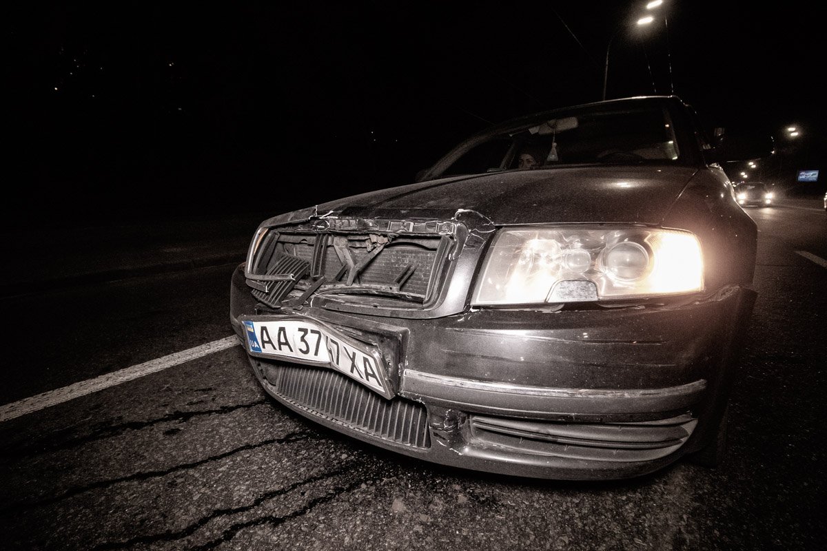 Столкнулись две Skoda и Mazda службы такси Uber