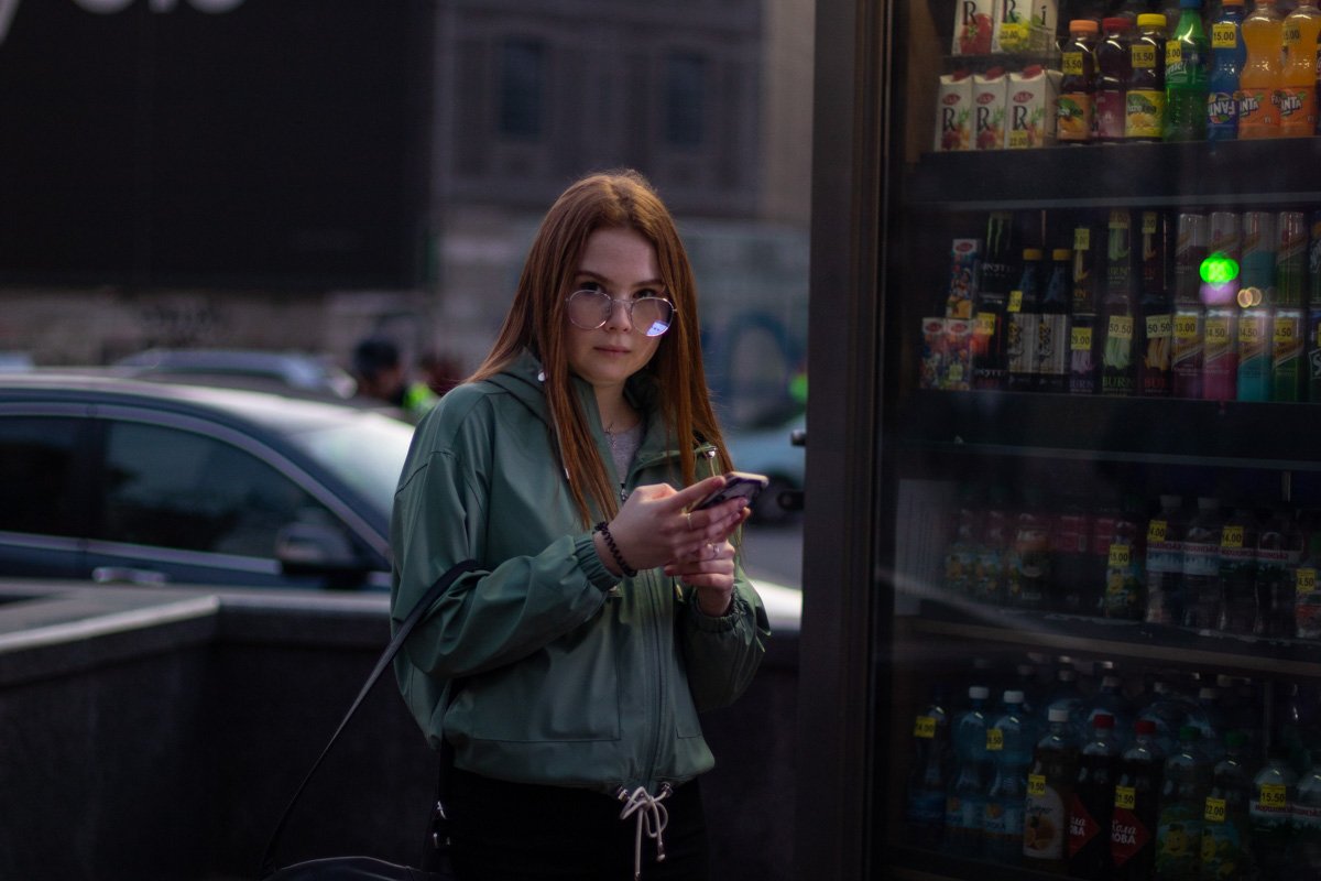 А может она листает Instagram Информатора и рассматривает прекрасные фото в нашем профиле?