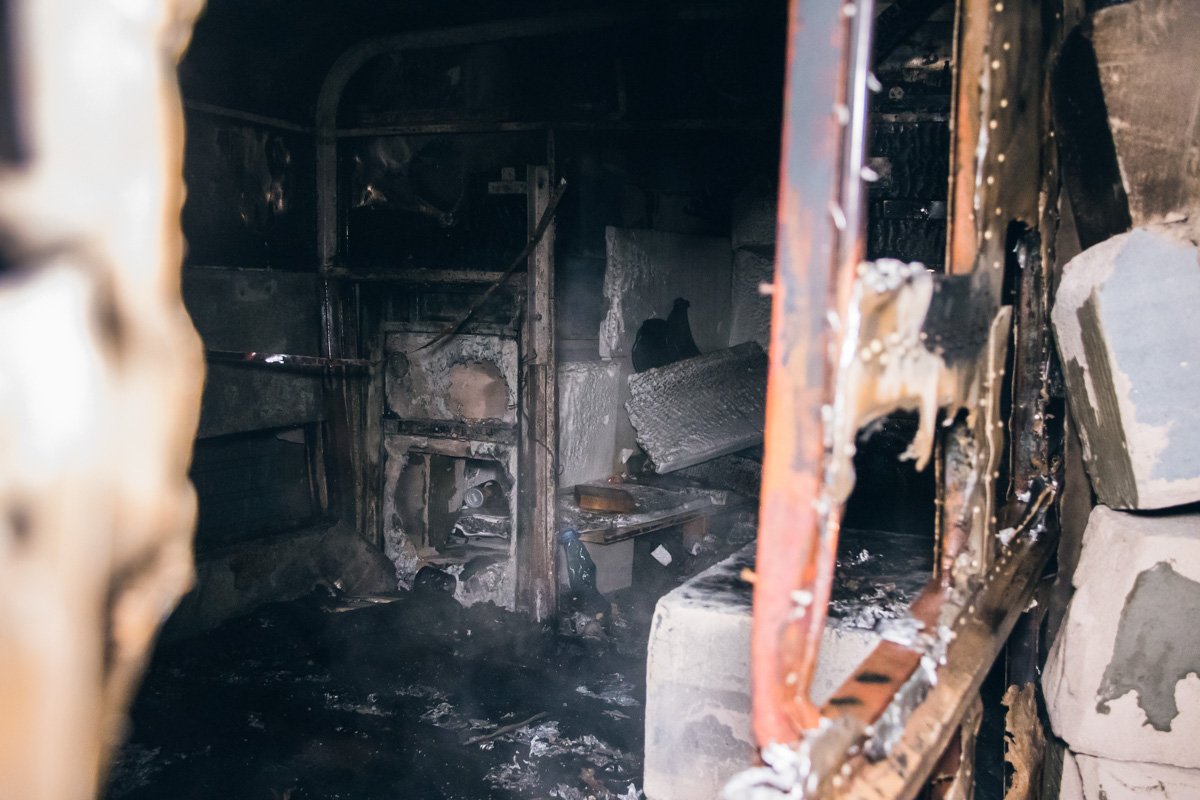 Загорелся вагончик на территории стройки в 03:40