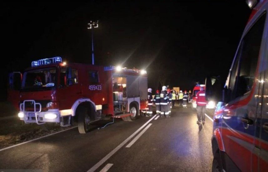 Компания из пяти человек попала под колеса BMW