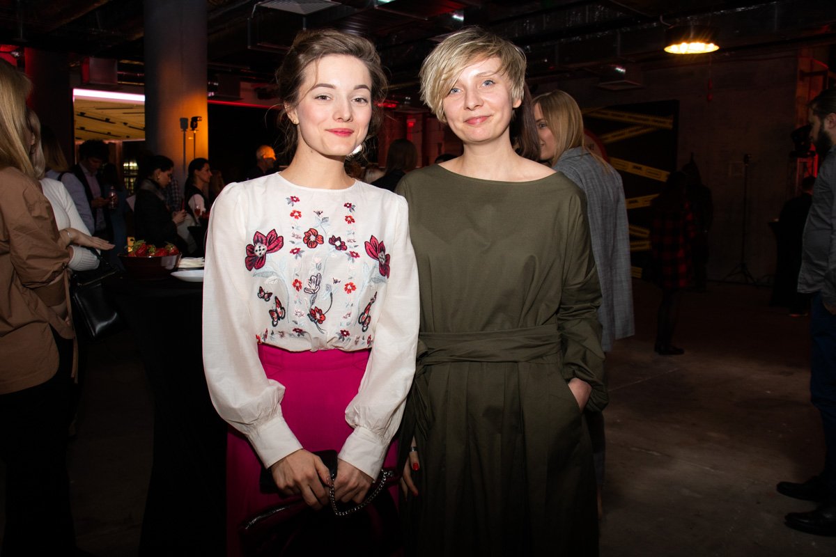 На хороший вечер - с хорошим настроением и компанией На хороший вечер - с хорошим настроением и компанией