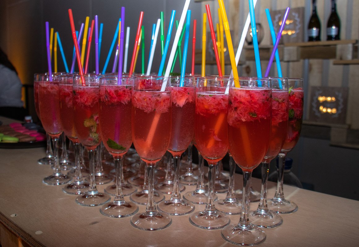 Коктейли радуют глаз и вкус Коктейли радуют глаз и вкус