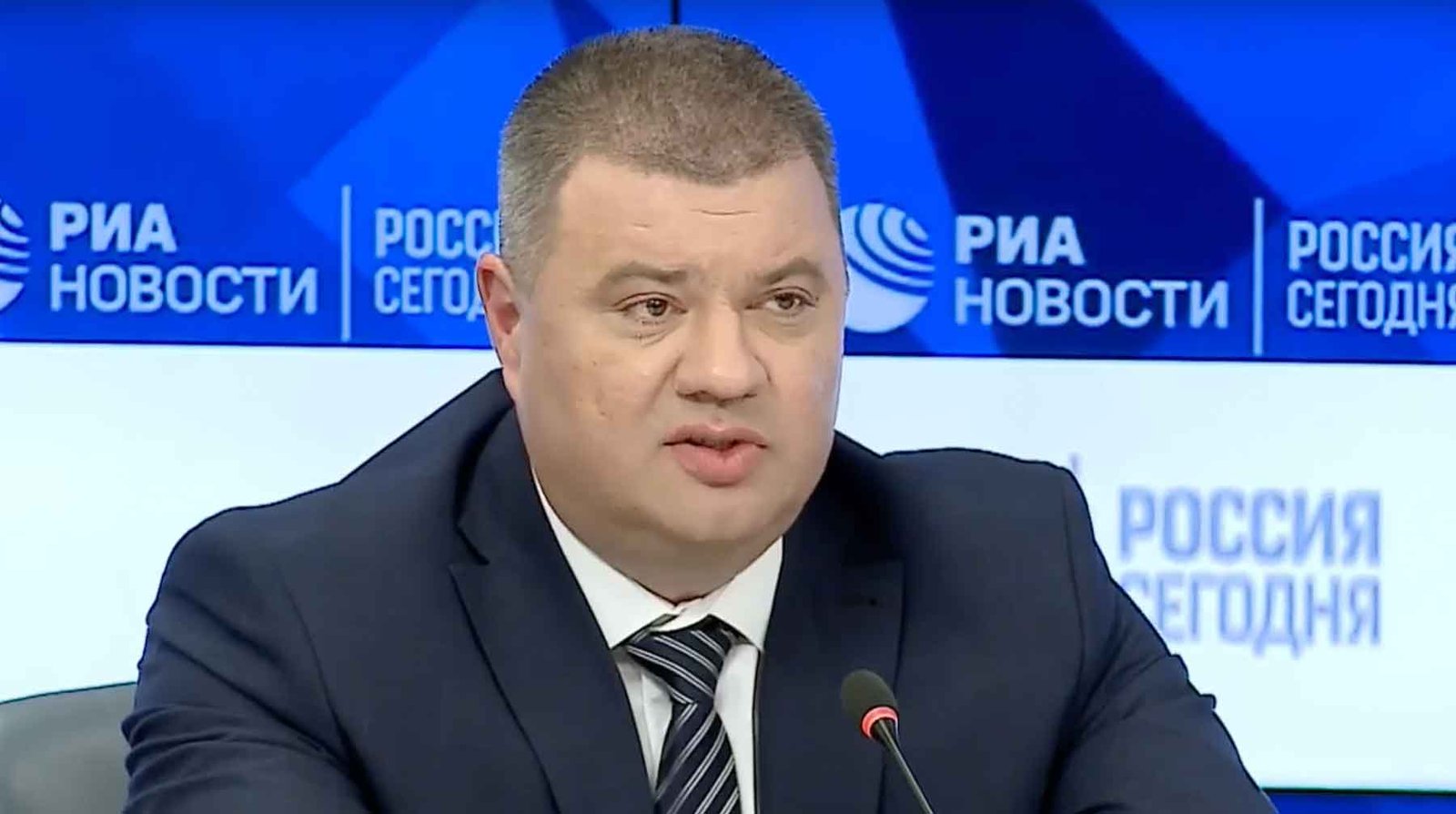 В Москве прошла пресс-конференция бывшего подполковника Службы безопасности Украины Василия Прозорова В Москве прошла пресс-конференция бывшего подполковника Службы безопасности Украины Василия Прозорова