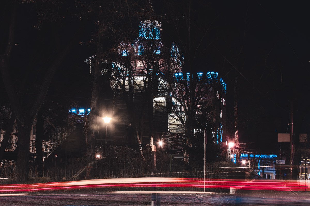 Золотые ворота охраняют сон жителей Киева