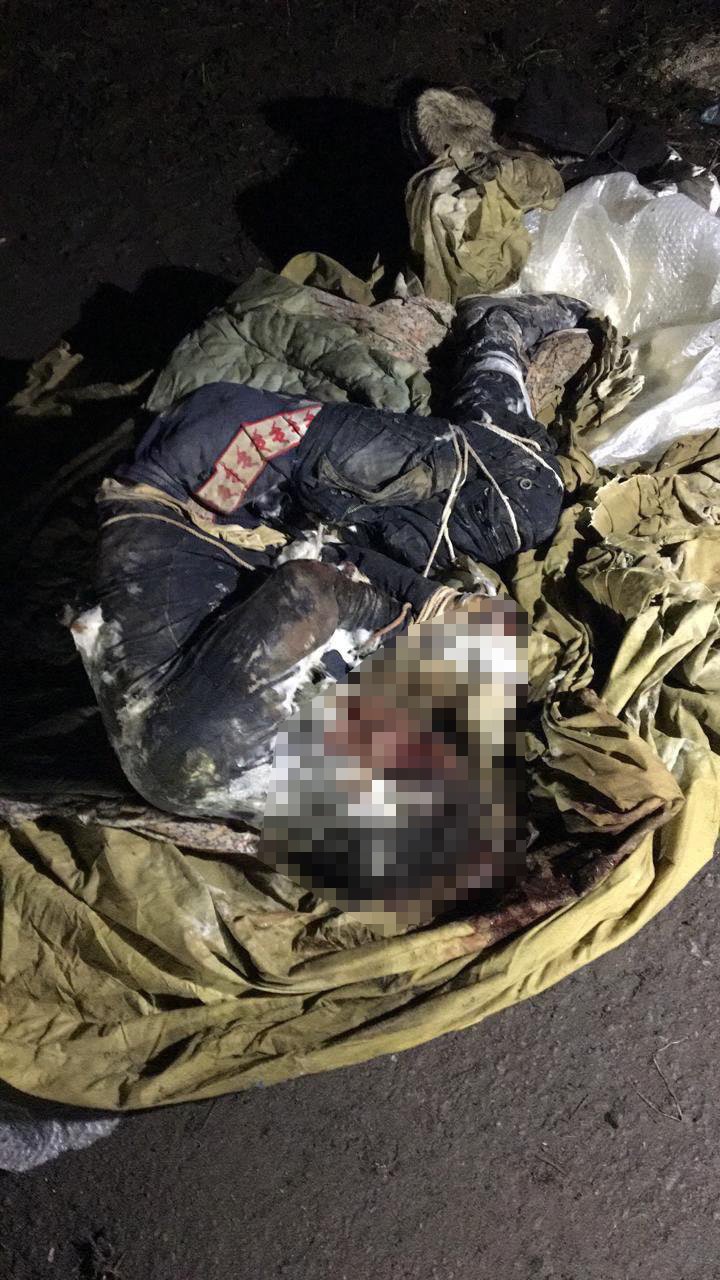 Также выяснилось, что эти же люди ранее были причастны к убийству человека, чье тело нашли закопанным в земле