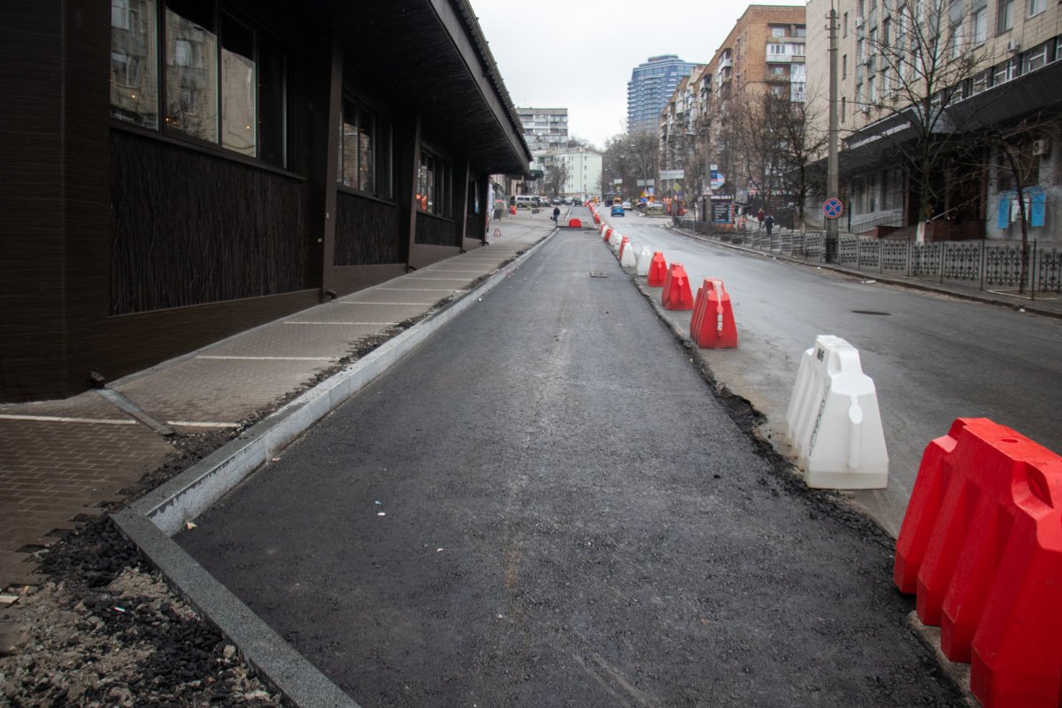 С начала февраля 2019 года сотрудники КП "Киевавтодор" приступили к ремонту улицы Федорова