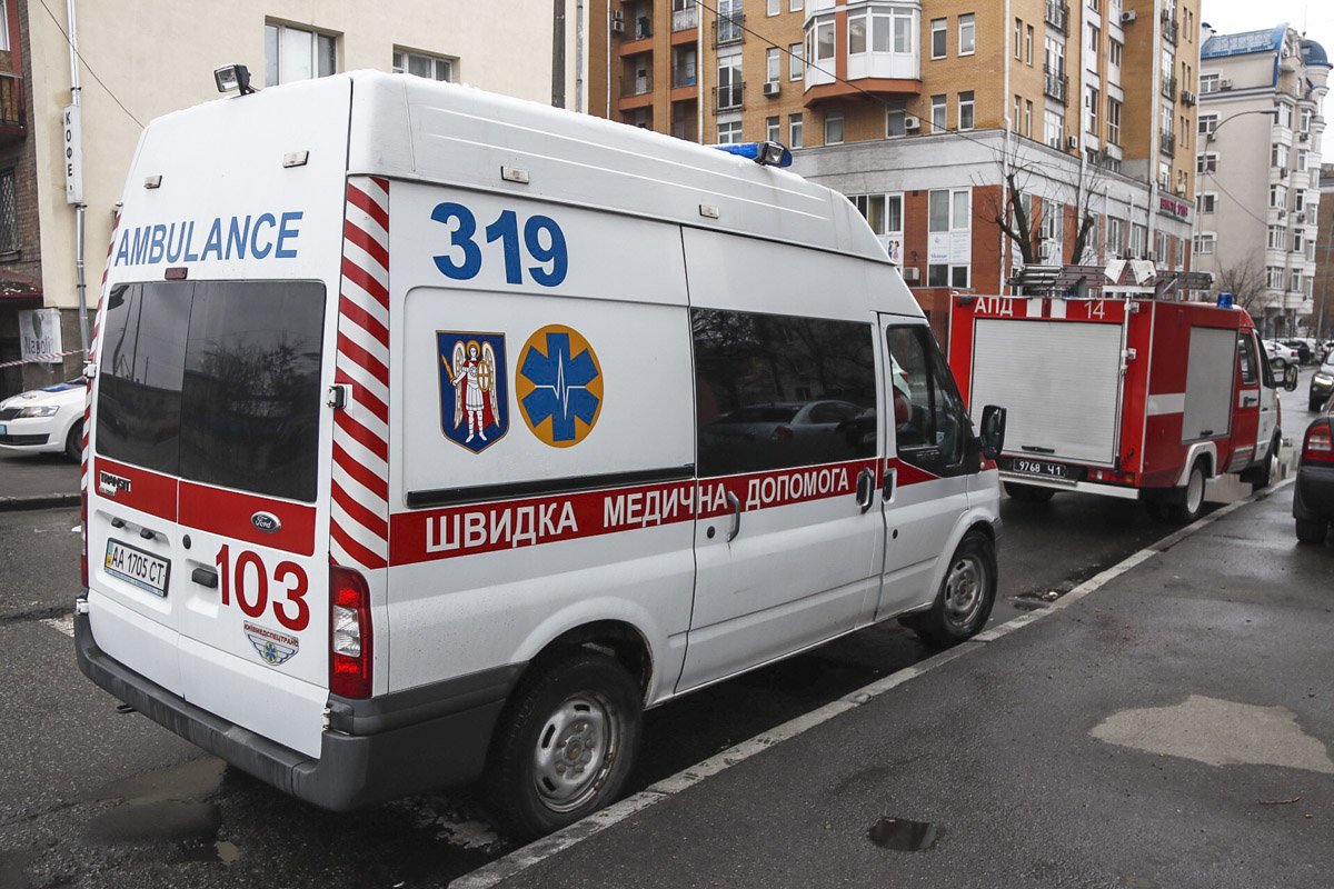 На место прибыли патрульные, медики и сотрудники ГСЧС