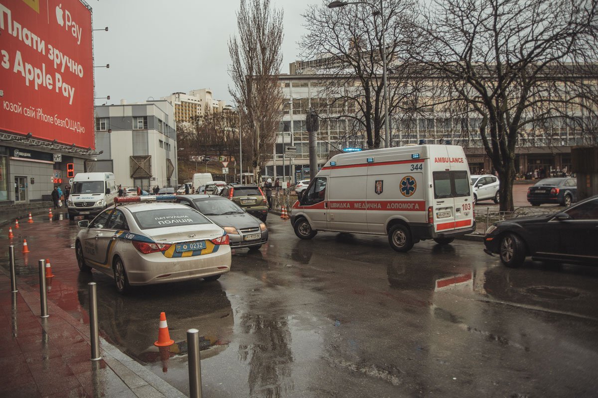 Появилась информация о том, что ТРЦ заминировали