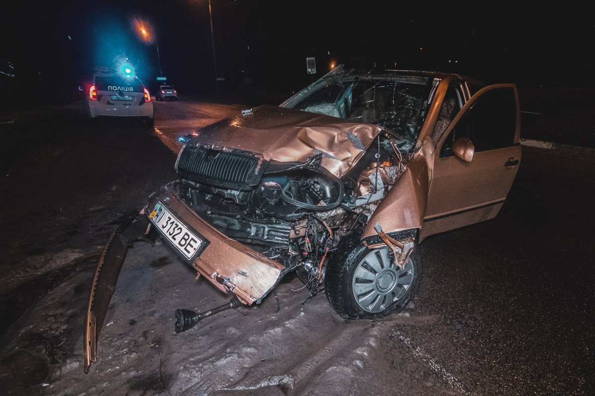 Прибывшим на место происшествия полицейским мужчина сказал, что он свидетель