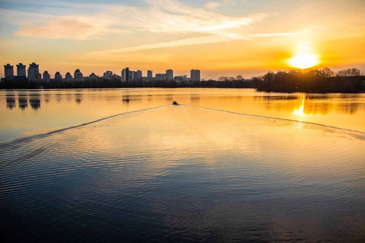 Словно ядерный взрыв, а на самом деле просто рассвет Словно ядерный взрыв, а на самом деле просто рассвет