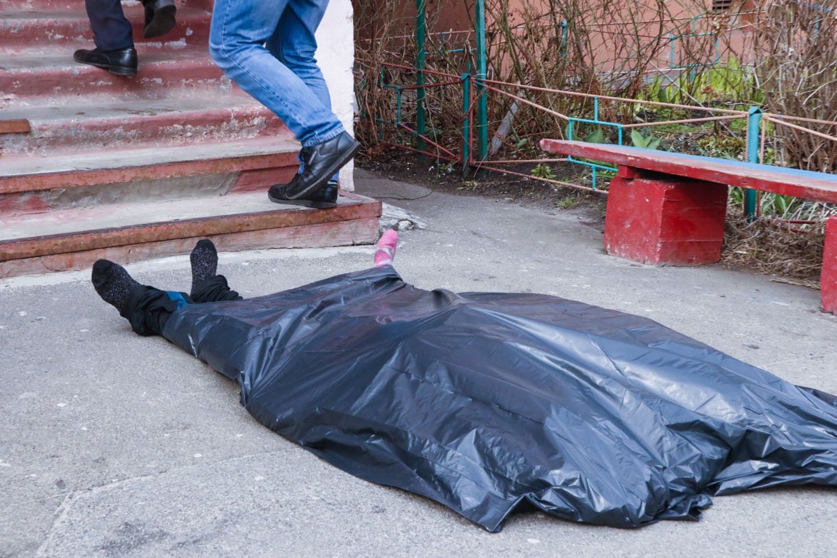 Причину пожара и детали инцидента выясняют