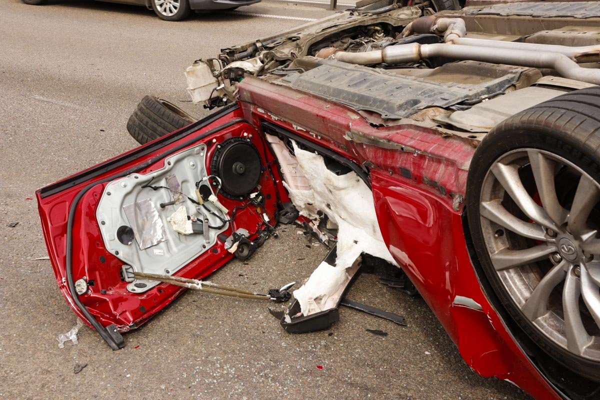 К счастью, обошлось без пострадавших. В момент аварии в Infinity был только водитель