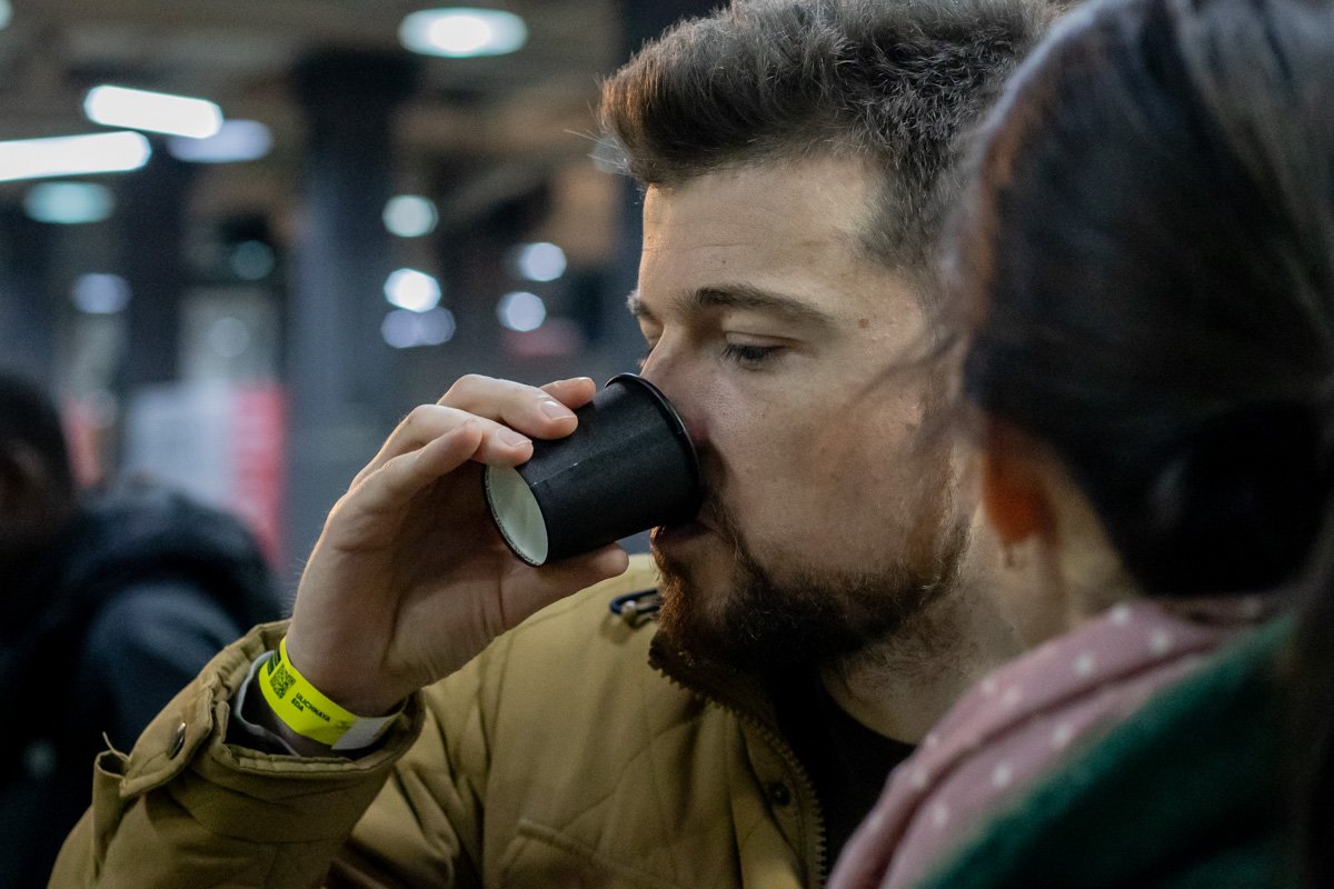 Никуда без стаканчика эспрессо Никуда без стаканчика эспрессо