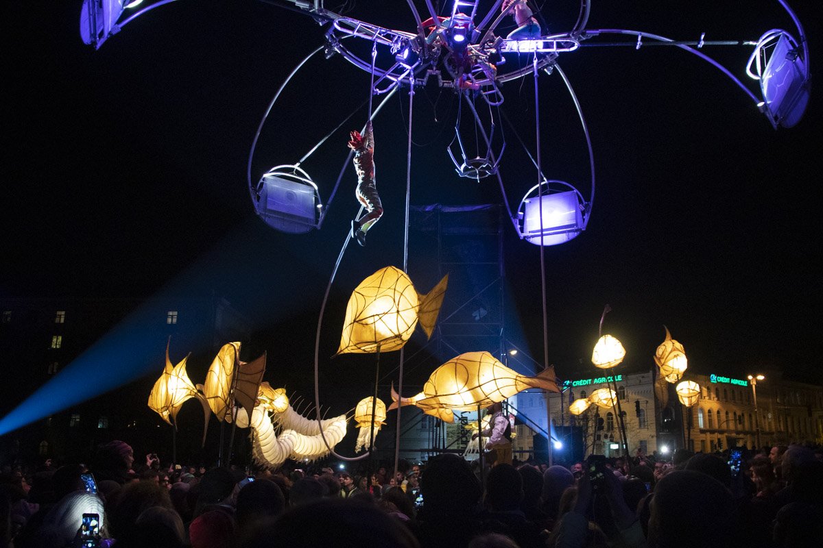 В Киеве на Софийской площади прошло открытие ежегодного фестиваля "Французская весна" В Киеве на Софийской площади прошло открытие ежегодного фестиваля "Французская весна"