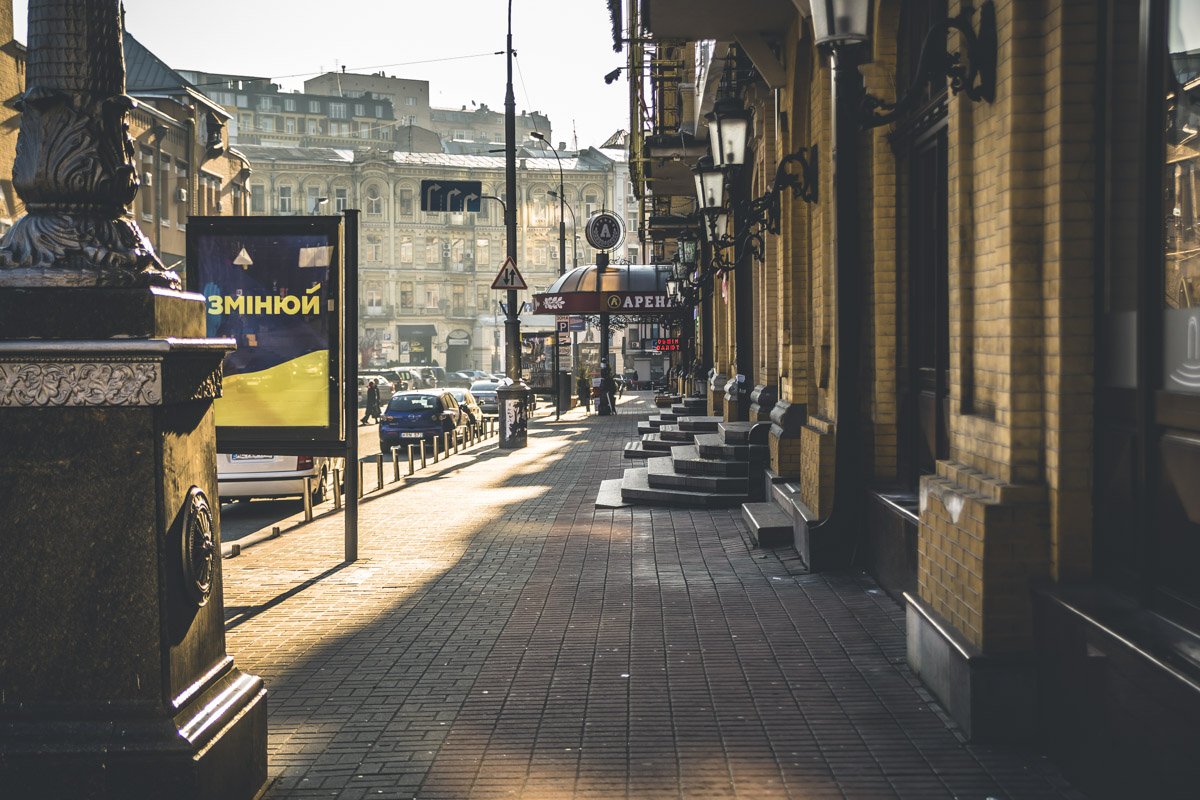 Воскресным утром пока еще не выстроились огромные очереди к PinchukArtCentre