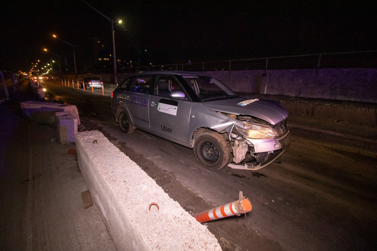 После аварии водитель Uber пытался уйти с места ДТП После аварии водитель Uber пытался уйти с места ДТП