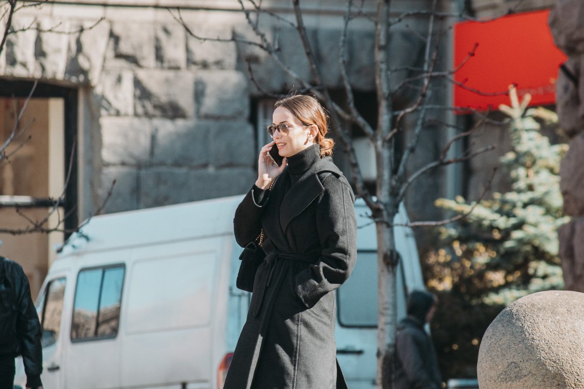 Он, к сожалению, не слышит твоей улыбки... Но чувствует однозначно! Он, к сожалению, не слышит твоей улыбки... Но чувствует однозначно!